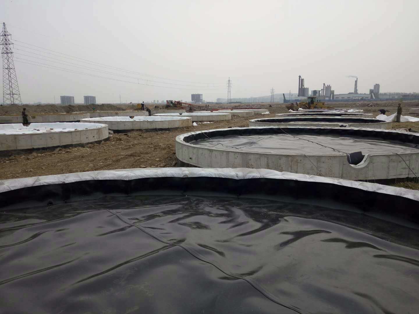 储油罐区防渗施工现场 建通工程科技